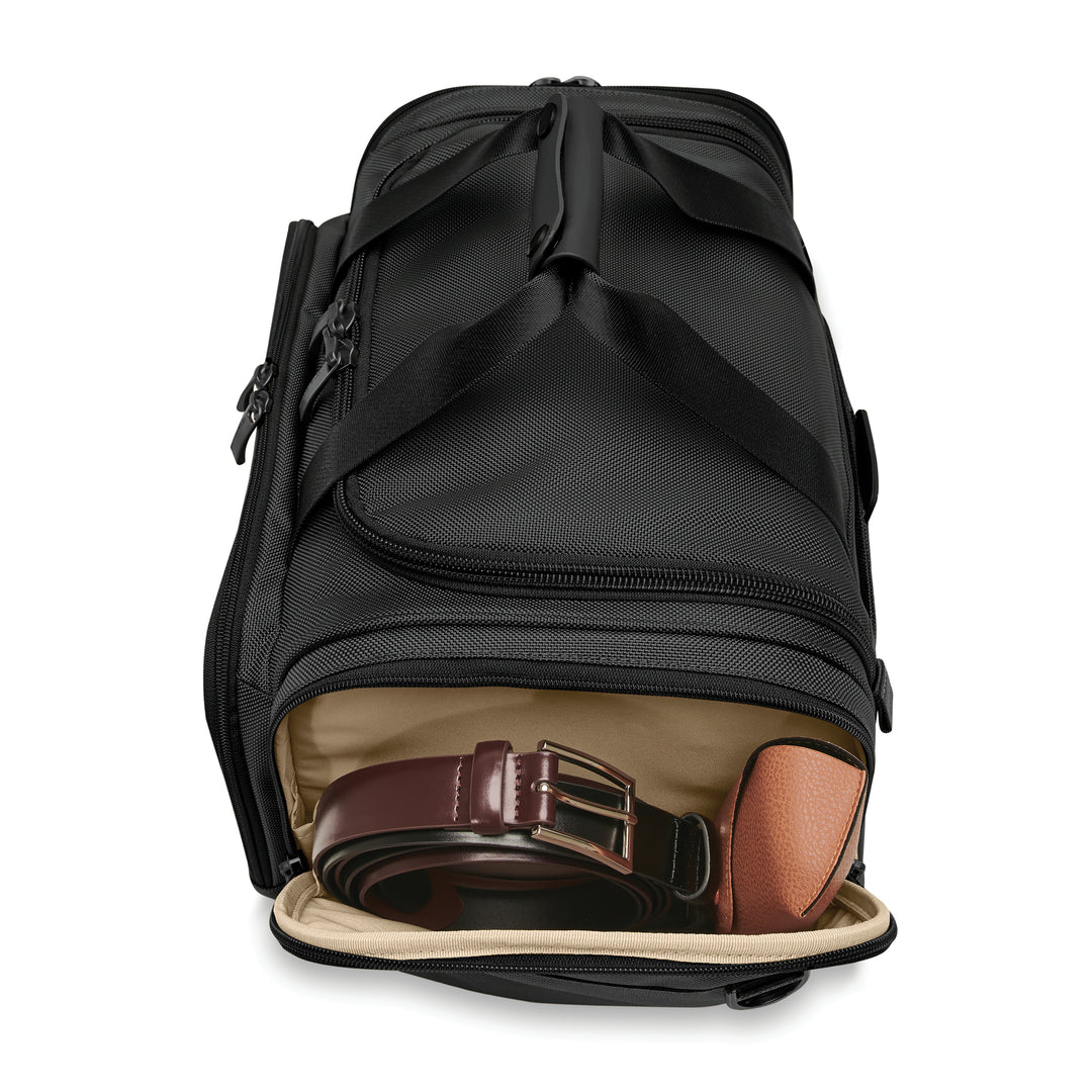 Briggs & Riley Baseline Underseat Duffle has side pocket for belt and glasses