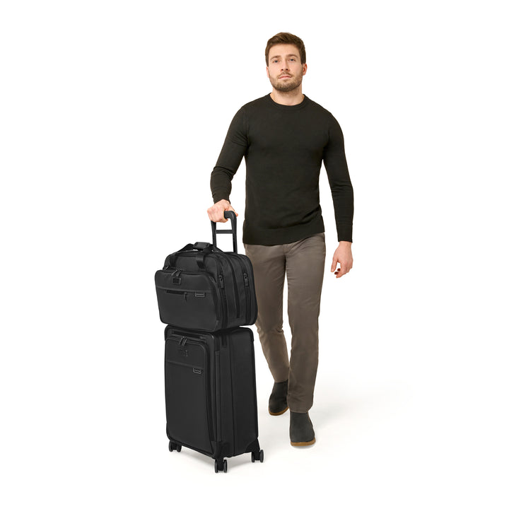 Briggs & Riley Baseline Essential 22" Carry On Expandable Spinner